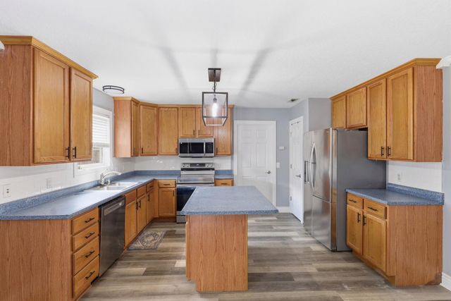 2014 Lava Falls Crossing, Fort Wayne, IN 46808