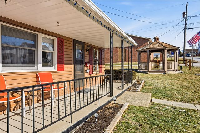 401 Jennings Ave, Scottdale, PA 15683