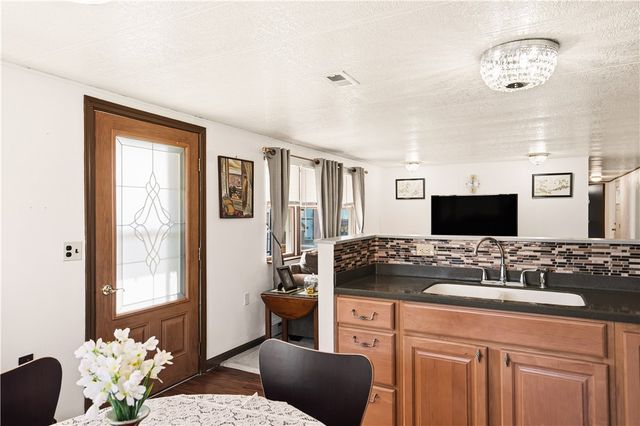 401 Jennings Ave, Scottdale, PA 15683