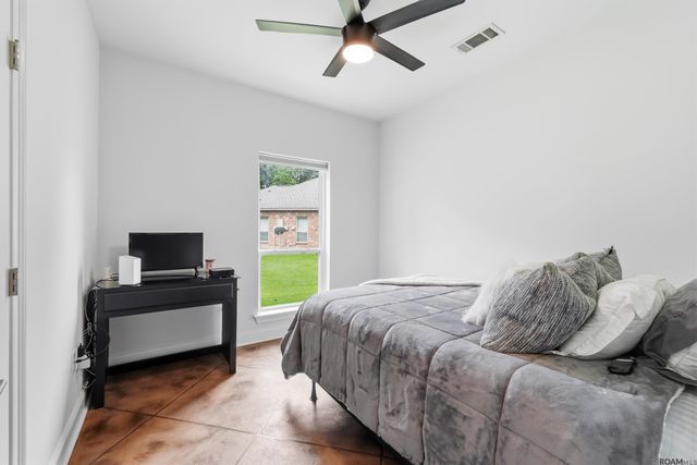 10218 La Jolla Ct, Baton Rouge, LA 70818
