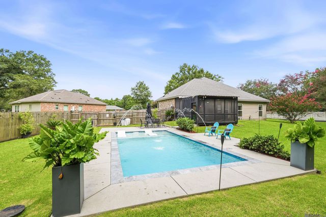 10218 La Jolla Ct, Baton Rouge, LA 70818