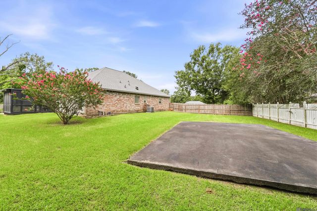 10218 La Jolla Ct, Baton Rouge, LA 70818