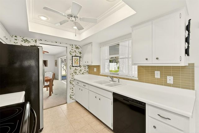 14901 SOVEREIGN DRIVE, Largo, FL 33774