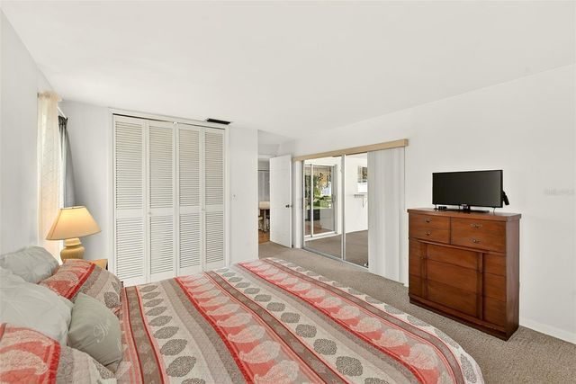 14901 SOVEREIGN DRIVE, Largo, FL 33774