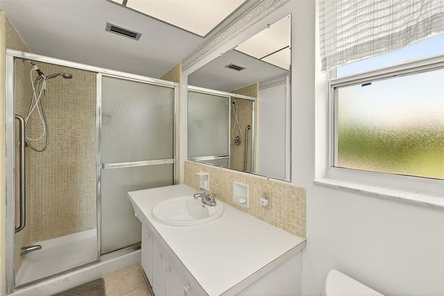 14901 SOVEREIGN DRIVE, Largo, FL 33774