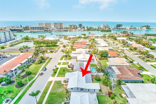 14901 SOVEREIGN DRIVE, Largo, FL 33774