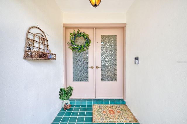 14901 SOVEREIGN DRIVE, Largo, FL 33774