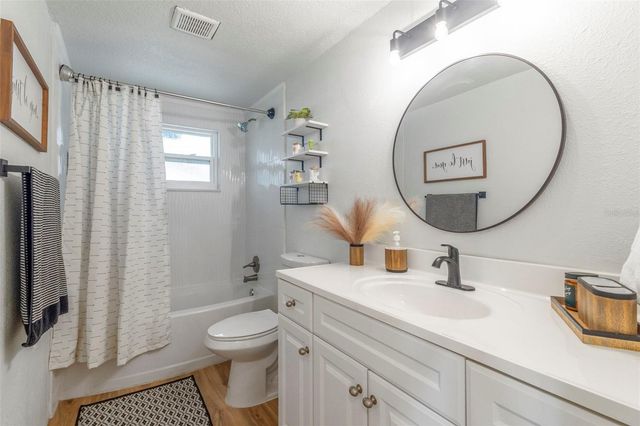 2586 AUBURN BOULEVARD, Port Charlotte, FL 33948