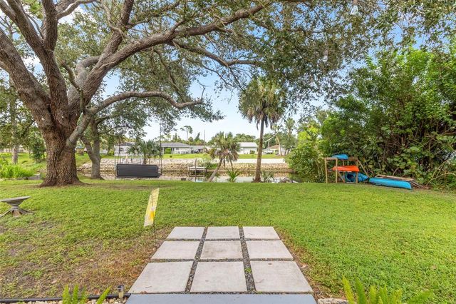 2586 AUBURN BOULEVARD, Port Charlotte, FL 33948