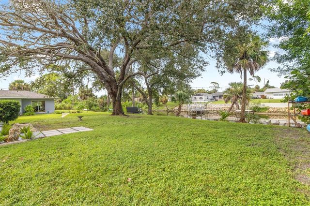 2586 AUBURN BOULEVARD, Port Charlotte, FL 33948