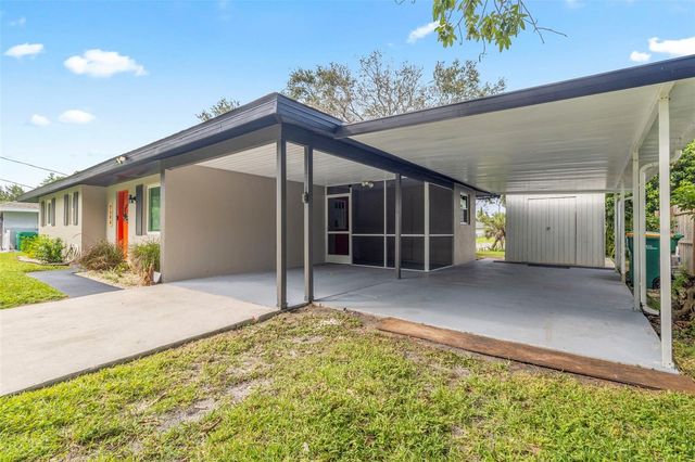 2586 AUBURN BOULEVARD, Port Charlotte, FL 33948