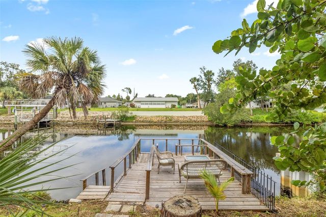 2586 AUBURN BOULEVARD, Port Charlotte, FL 33948
