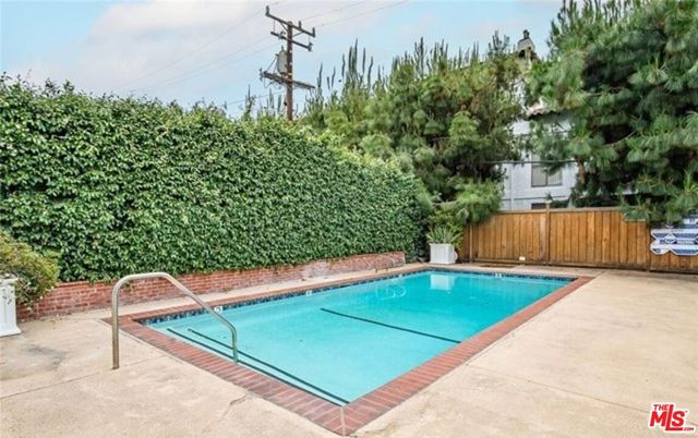 1222 N Olive Drive 209, West Hollywood, CA 90069