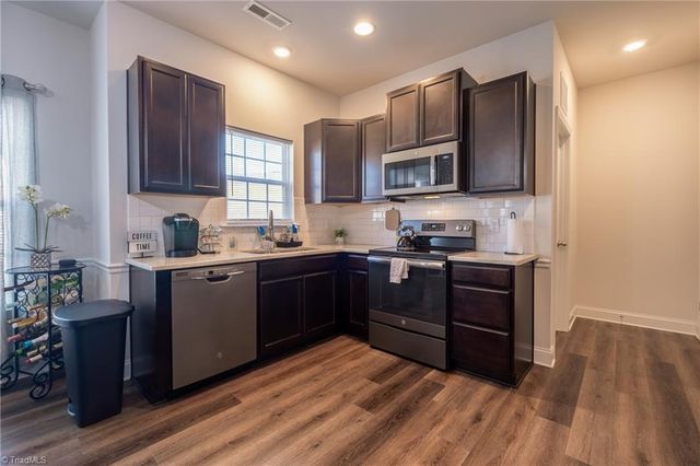 5180 Sedge Hollow Drive, Kernersville, NC 27284