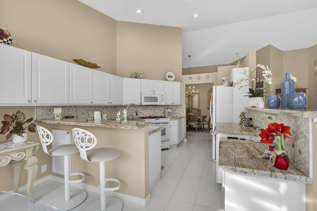 8184 Sandpiper Way, West Palm Beach, FL 33412