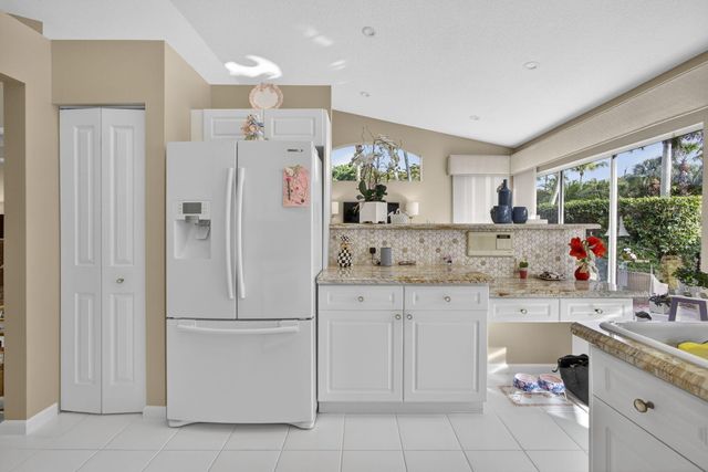 8184 Sandpiper Way, West Palm Beach, FL 33412