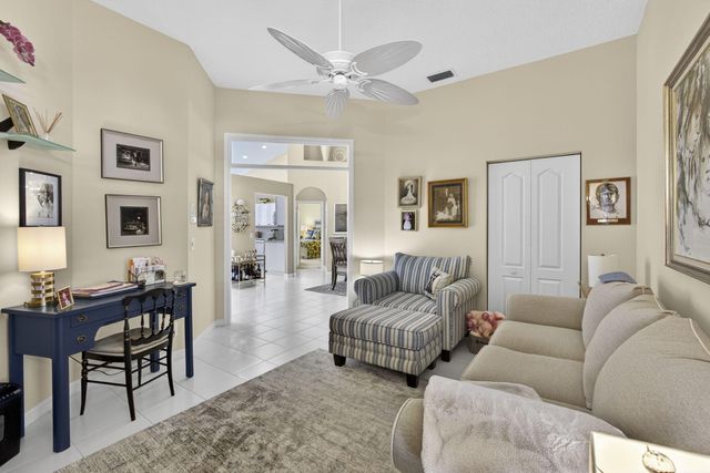 8184 Sandpiper Way, West Palm Beach, FL 33412