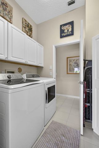 8184 Sandpiper Way, West Palm Beach, FL 33412