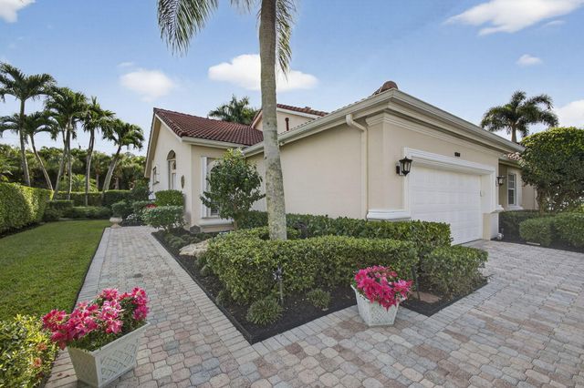 8184 Sandpiper Way, West Palm Beach, FL 33412