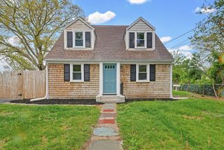 24 Otis Rd, Barnstable, MA 02601