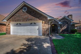 39 Alexander Court, Angleton, TX 77515