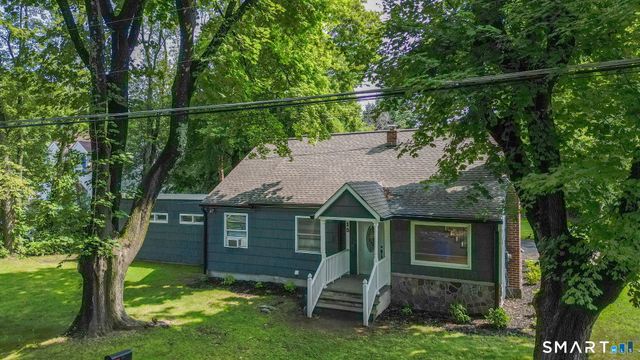 15 Clearview Avenue, Danbury, CT 06811