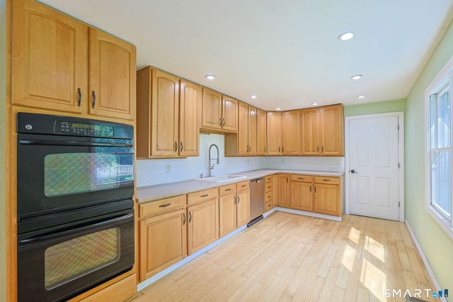15 Clearview Avenue, Danbury, CT 06811