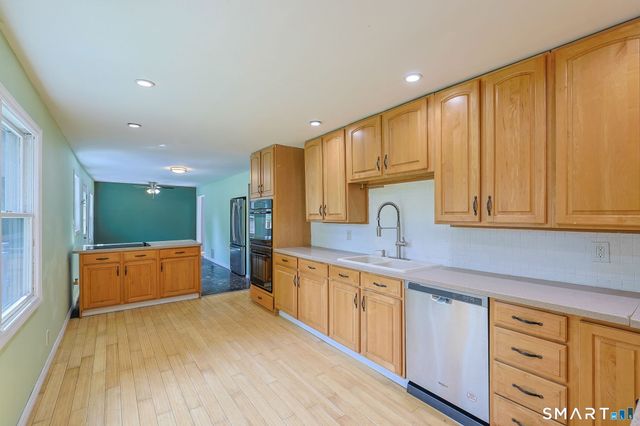 15 Clearview Avenue, Danbury, CT 06811