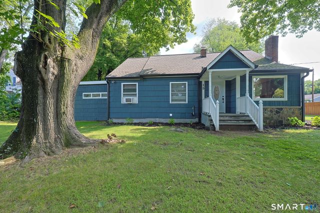 15 Clearview Avenue, Danbury, CT 06811