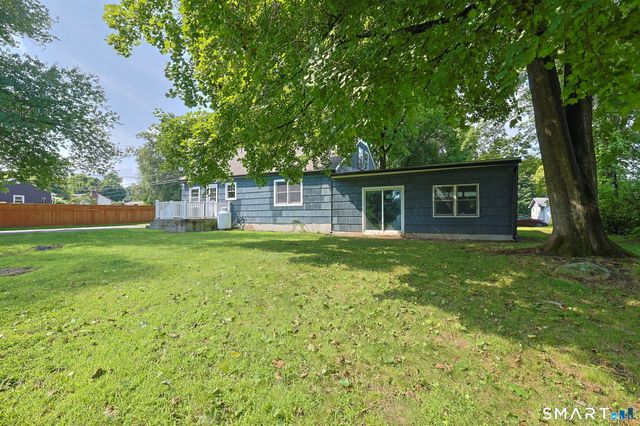 15 Clearview Avenue, Danbury, CT 06811