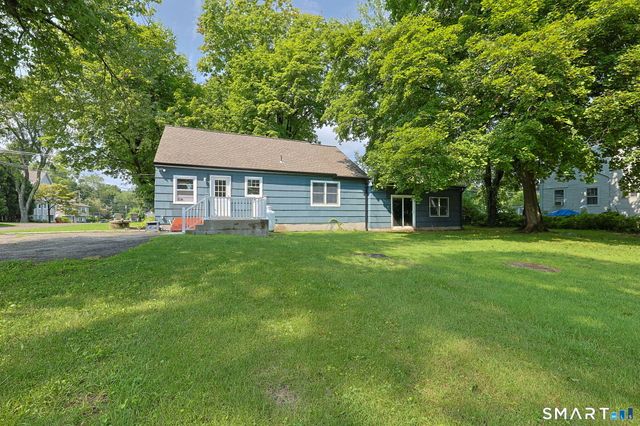15 Clearview Avenue, Danbury, CT 06811