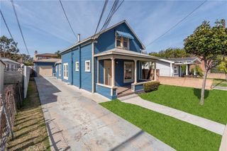 1887 Saint Louis Avenue, Signal Hill, CA 90755