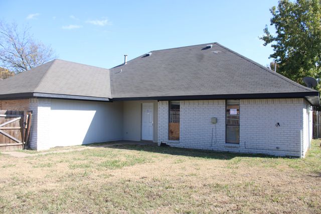 1663 Riverway Bend Circle, Dallas, TX 75217