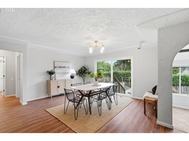 1325 Nw 9TH St, Gresham, OR 97030