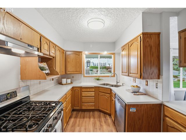 1325 Nw 9TH St, Gresham, OR 97030