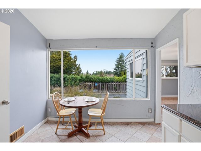 1325 Nw 9TH St, Gresham, OR 97030