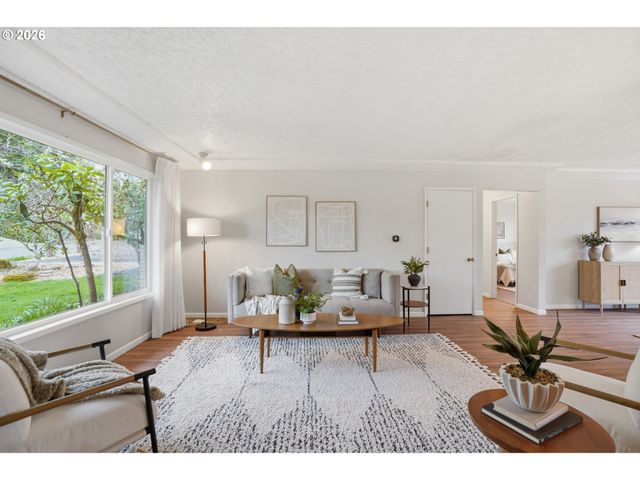 1325 Nw 9TH St, Gresham, OR 97030