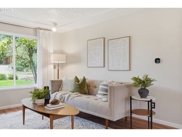 1325 Nw 9TH St, Gresham, OR 97030