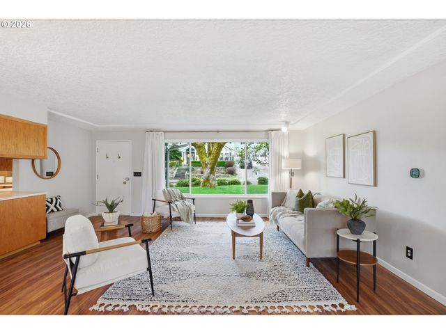 1325 Nw 9TH St, Gresham, OR 97030