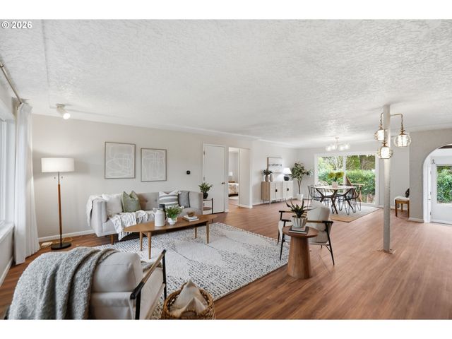 1325 Nw 9TH St, Gresham, OR 97030