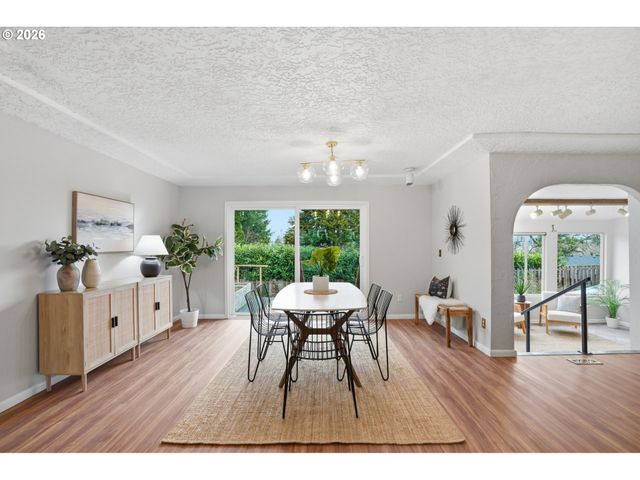 1325 Nw 9TH St, Gresham, OR 97030