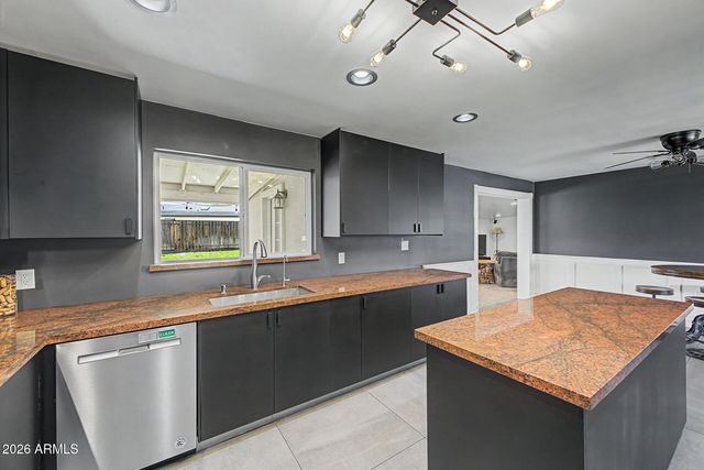 1761 W 5TH Place, Mesa, AZ 85201
