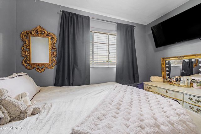 1761 W 5TH Place, Mesa, AZ 85201