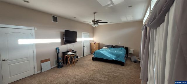 1678 Jay Pl SE, Jefferson, OR 97352