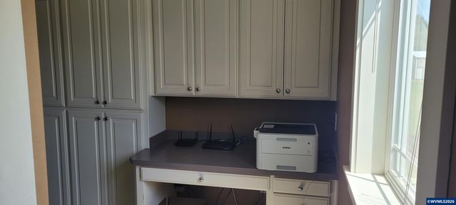 1678 Jay Pl SE, Jefferson, OR 97352