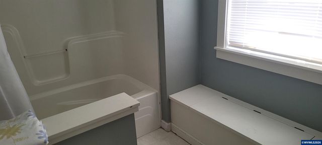 1678 Jay Pl SE, Jefferson, OR 97352