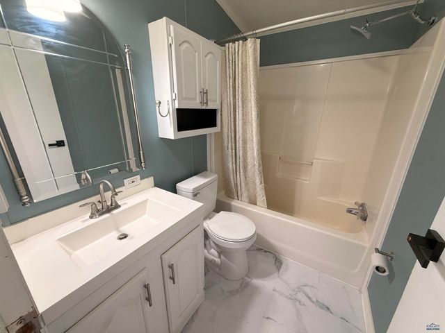 5913 CREEK DR, Black Hawk, SD 57718
