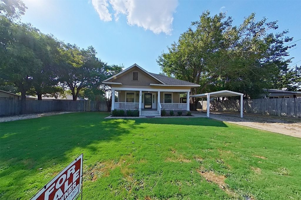 108 S 2nd Street, Godley, TX 76044 — exterior