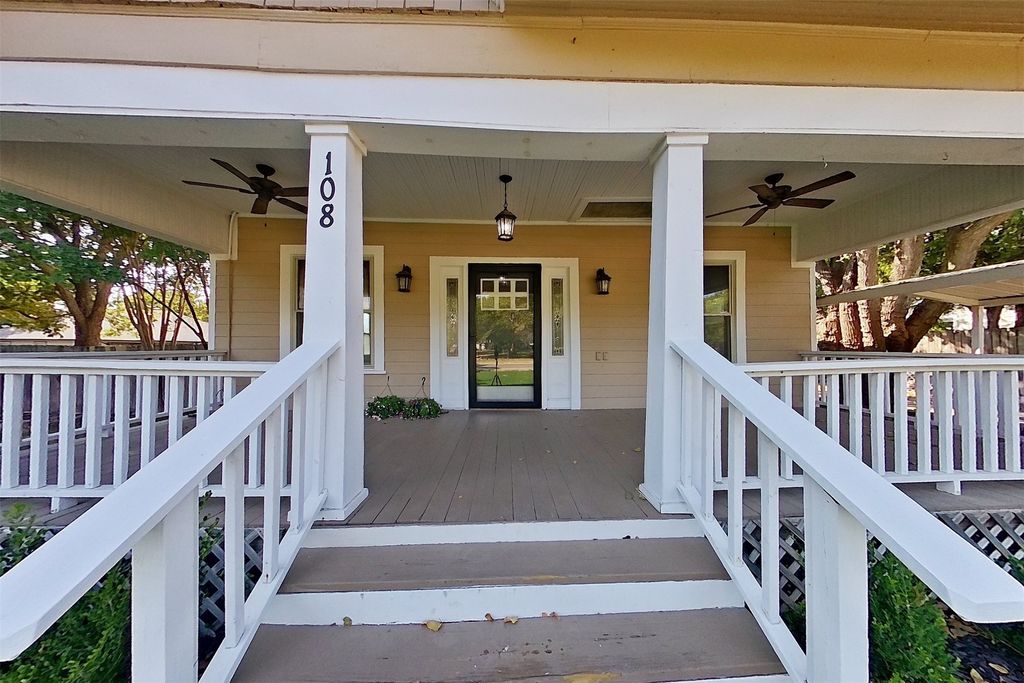 108 S 2nd Street, Godley, TX 76044 — photo 4