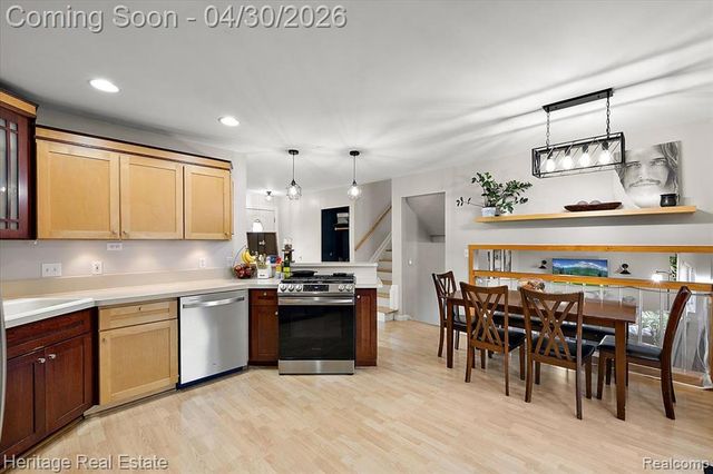 14411 Harrison Street, Livonia, MI 48154